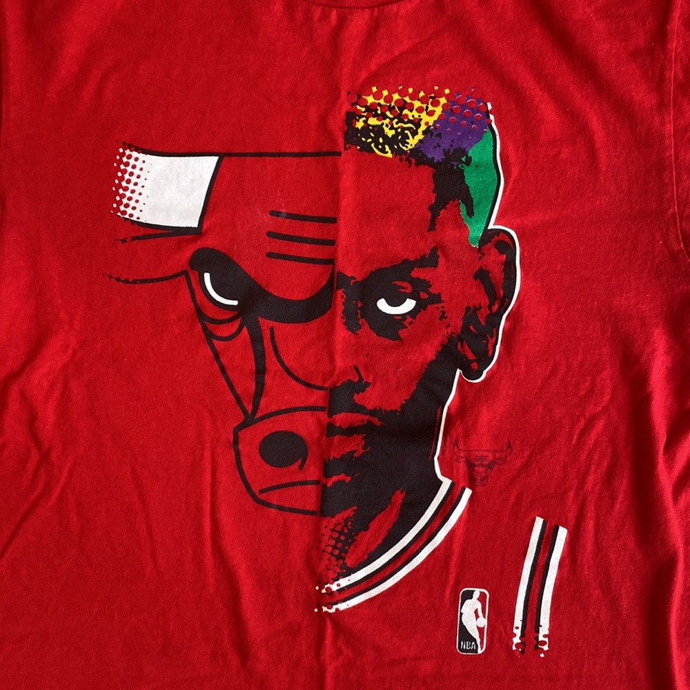 NBA Red Short Sleeve Graphic Tee with Multicolor Print